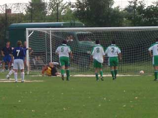 Zo zpasu 30. kola IV. ligy, skupina A, Jarovce - Malinovo 2:0